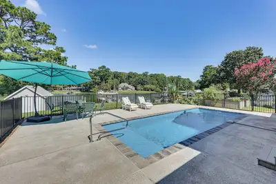 Image de Historic Waterfront Home w/ Dock in Reedville!