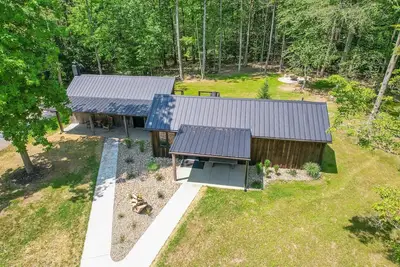 Image de Woodside Ranch House w/ Hot Tub, Private Deck & Scenic Trails in  Wine Country