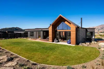 Image de Architectural Alpine Escape