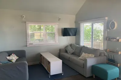 Image de The Cozy Westmeath 4 Season Cottage