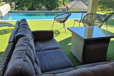 Image de Appartement tout équipé au calme avec piscine et grande terrasse