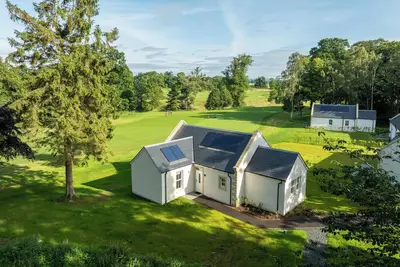 Image de Schloss Roxburghe Hotel \n1-bedroom cottage near Heiton