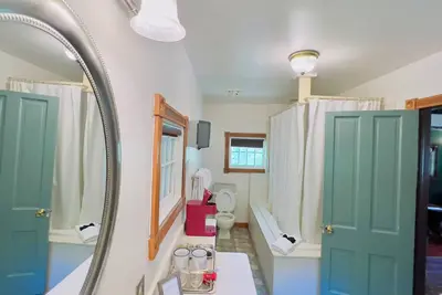 Image de Rock Cottage Gardens B&B - Cottage #4 Sasquatch Lodge