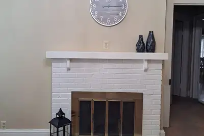 Image de Serene 3-bed, 3-bath apartment with Ac in charming Whiteville