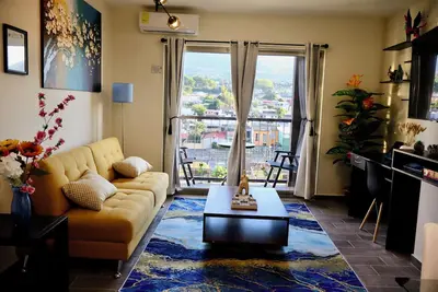 Image de New apartment with volcano view.
