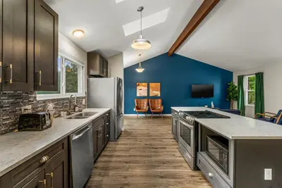 Image de Modern 4br Family Friendly Retreat W/ Hot tub