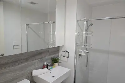 Image de Camperdown one 05 Close to bus stop and Syd Cbd