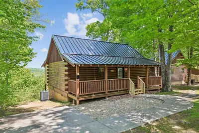 Image de Charming Dog Friendly Cabin w/ Hot Tub