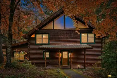 Image de Spacious Cabin w/ Pool Table, Hot Tub & Views