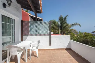 Image de Lightbooking Colon I Fuencaliente vistas al mar 4