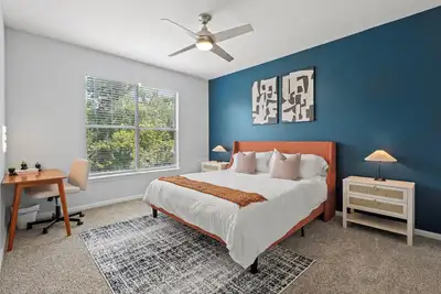 Image de Lux 1br | Pool, Bbq | Near Medical District & Nightlife | Gated Community