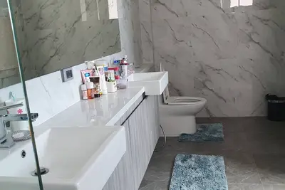 Image de Live Your Luxury Life