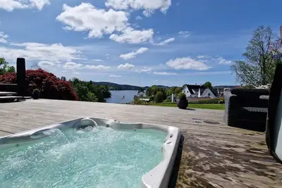 Image de Luxurious villa at Troldhaugen