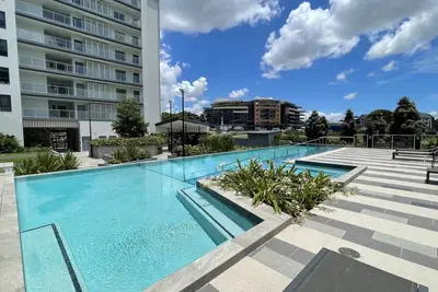 Image de River Views & Stylish Stay at Portside Wharf