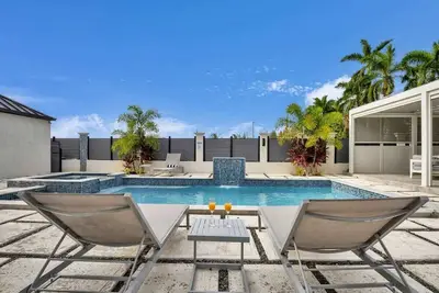 Image de Las Olas Ocho Rios Villa Pool, Chef & Driver!