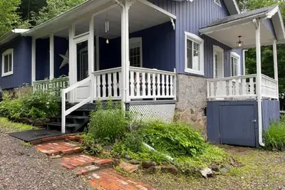 Image de Cozy Private Home - Amazing Location - Mont-Tremblant (Old Village)