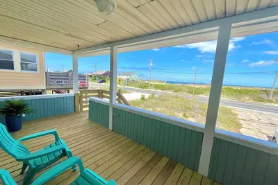 Image de Charming 3-bedroom cottage with an Ocean View!