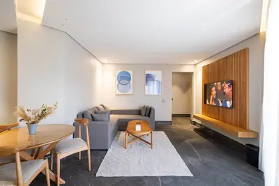 Image de 1-Bedroom Apart with Sofa Bed in Silver Palm Sf