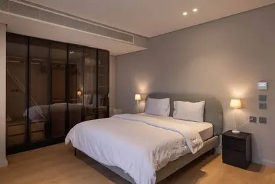 Image de 4Bedroom +Sofa Bed with Garden Views & Balcony Sf