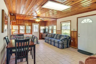 Image de Trails On-Site! Pet-Friendly Lake Whitney Cottage