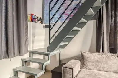Image de Stylish loft with kitchen, carport, WiFi & fireplace