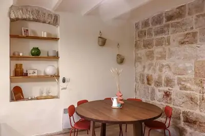 Image de 3-bedroom Oasis in Jerusalem with Outdoor Space