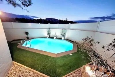 Image de Magnifique maisonnette piscine privée, 25min des plages, 5 minutes de Montpellier