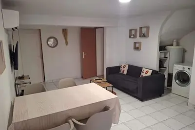 Image de T3 Villa Roman-Clim- wifi-Tram-Parking-Terrasse