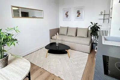 Image de Charmant appartement - Accès Champs Elysées