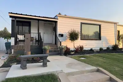 Image de Maison-Famille-Salle de bain partagée-Patio