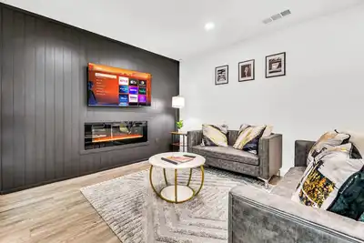 Image de Stadium Retreat- Arlington /7 min Walk to At&T Stadium