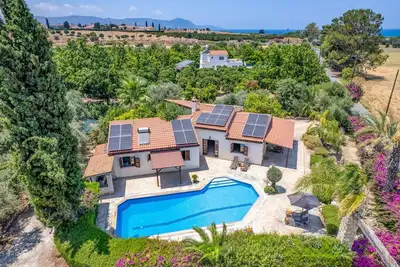 Image de Villa Olive Grove 1 by Villa Plus