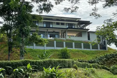 Image de Elevated 1200 Ft Cool Oceanview Villa with Pool & Wi-Fi, Close Dominical Beaches