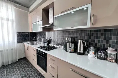 Image de Bright, Modern & Fully Equipped – Your Home Away from Home. .