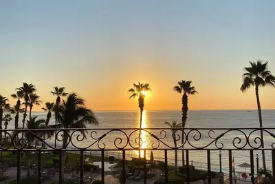 Image de Blissful Beachfront Retreat with Full Ocean Views at 5-Star Medano Beach Resort