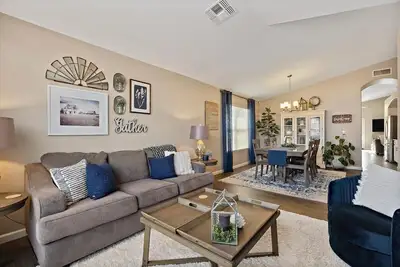 Relaxing Oasis in Ahwatukee - 3 bedroom plus office