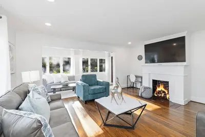 Image de Elegant 4br Oasis in Atlanta!