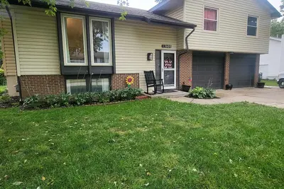 Image de Charming 3-bedroom house in lovely Omaha. For Families, backyard, and parking.