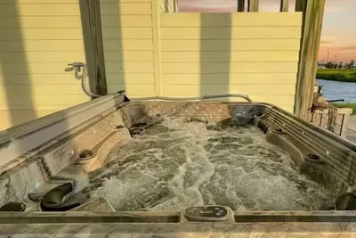 Image de Canal Front l Free Cancellation | Hot Tub | Basketball Hoop