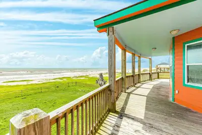 Image de Beachfront l Free Cancellation l Cargo Lift l Fenced Yard