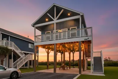 Image de Modern 2br + Loft (Sleeps 6! ), Community Pool & PlayGround