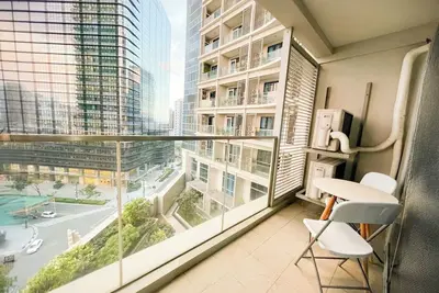 Image de Elegant Bgc Condo Across Mitsukoshi Mall #upt27p