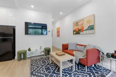 Image de Stylish 4-Bedroom Apt with Parking @Bondi Beach