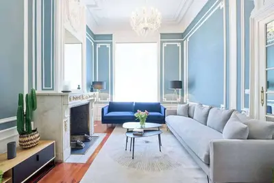 Image de European Union and Grand Place. Luxurious 6-Br Mansion