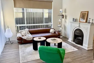 Image de 12 Beautiful Brabham Big Backyard 4br & Parking