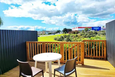 Image de Maison de ville neuve avec Vue - À pied du centre botanique