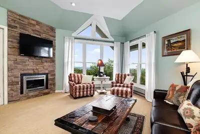 Shenandoah Ridge 05 with Wintergreen Advantage