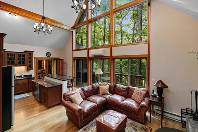 Bear Luxury with Wintergreen Advantage