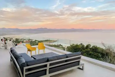 Image de Dizzy Hill Villa | 270° Sea Views. Pool & Patio