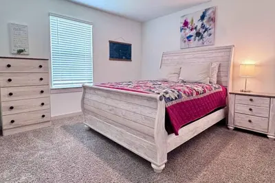 Image de Newly built home! Spacious & Comfortable 4br 2ba